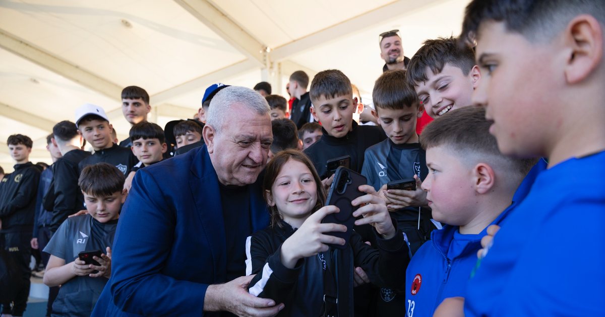 Festa e 1 qershorit  presidenti Armand Duka urim të veçantë fëmijëve  Ju e meritoni të rriteni të lirë dhe të besoni te vetja