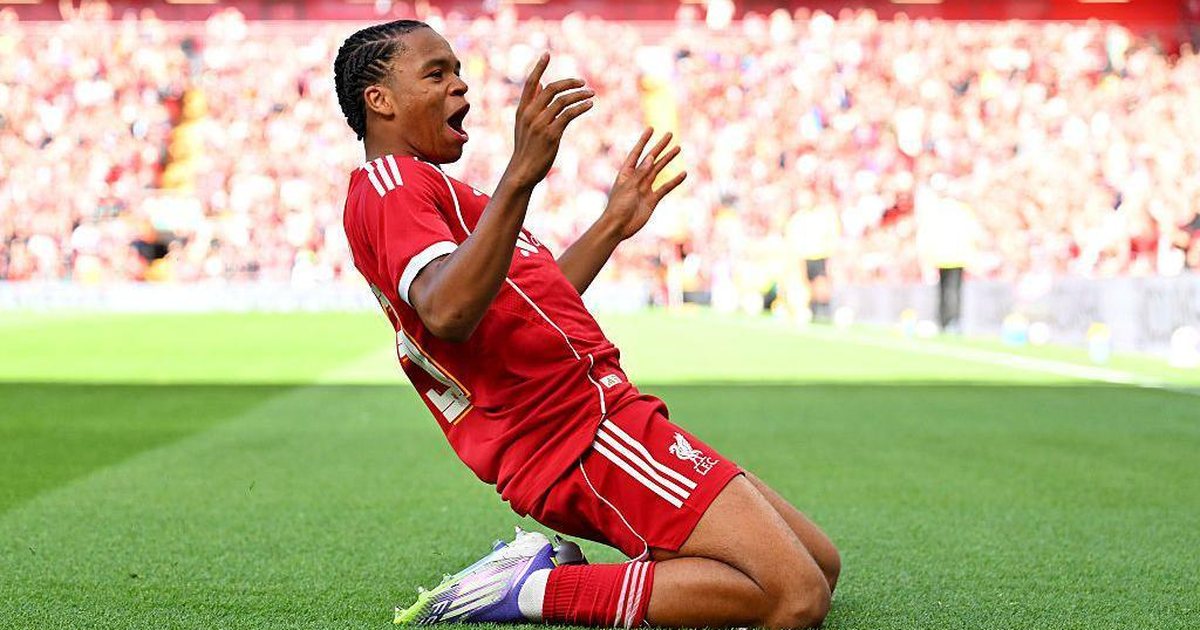 Talenti i Liverpool në radarët e Bayernit  Kompany kërkon afrimin e tij