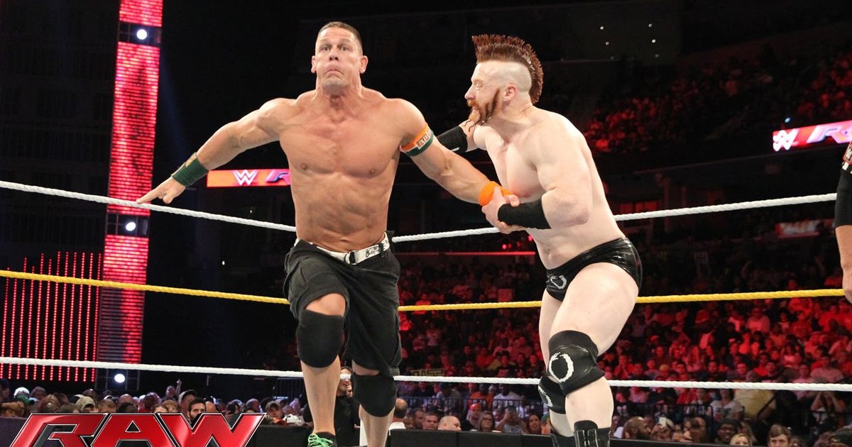 Panik për yllin e wrestling  veterani i WWE pëson dëmtim të rëndë në kokë  FOTO 