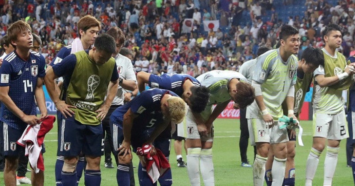 VIDEO  Japonia shembull jo vetëm në fushën e blertë  aziatikët japin  leksion  edhe në shkallët e stadiumit