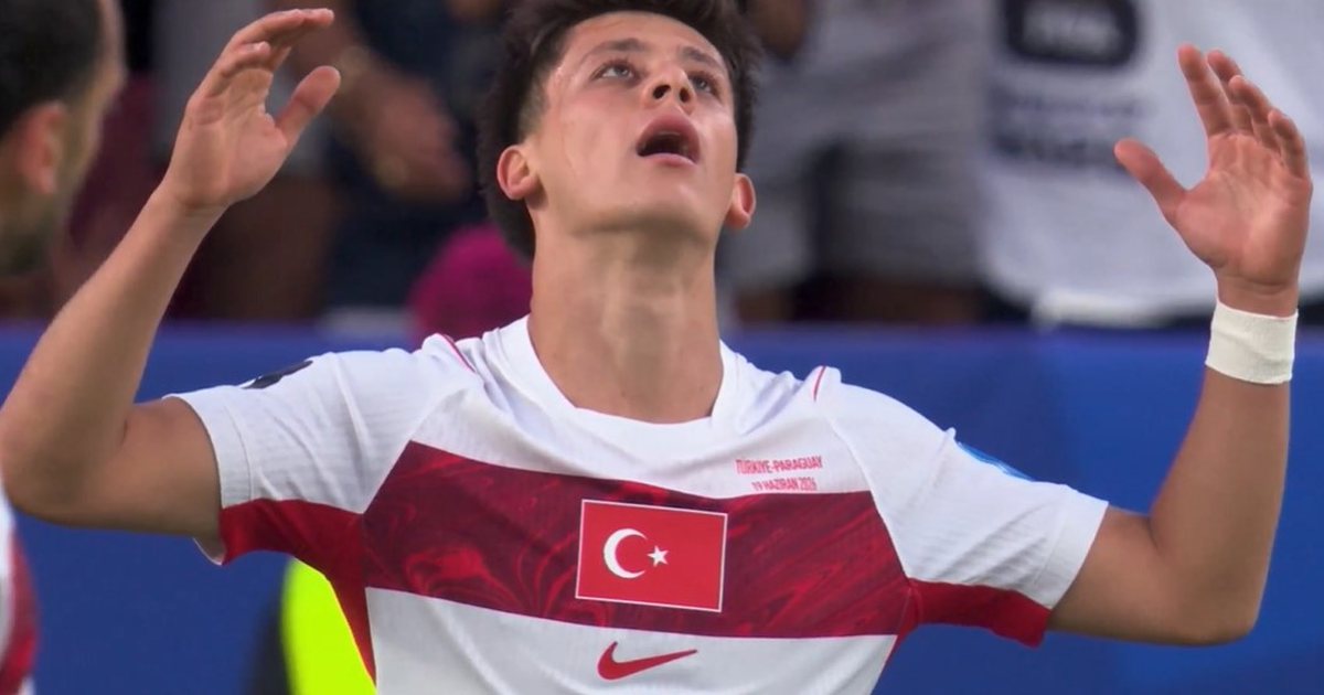 VIDEO  Kjo nuk pritej  Turqia i jep lamtumirën Botërorit  Paraguai i mposht edhe me 10 lojtarë