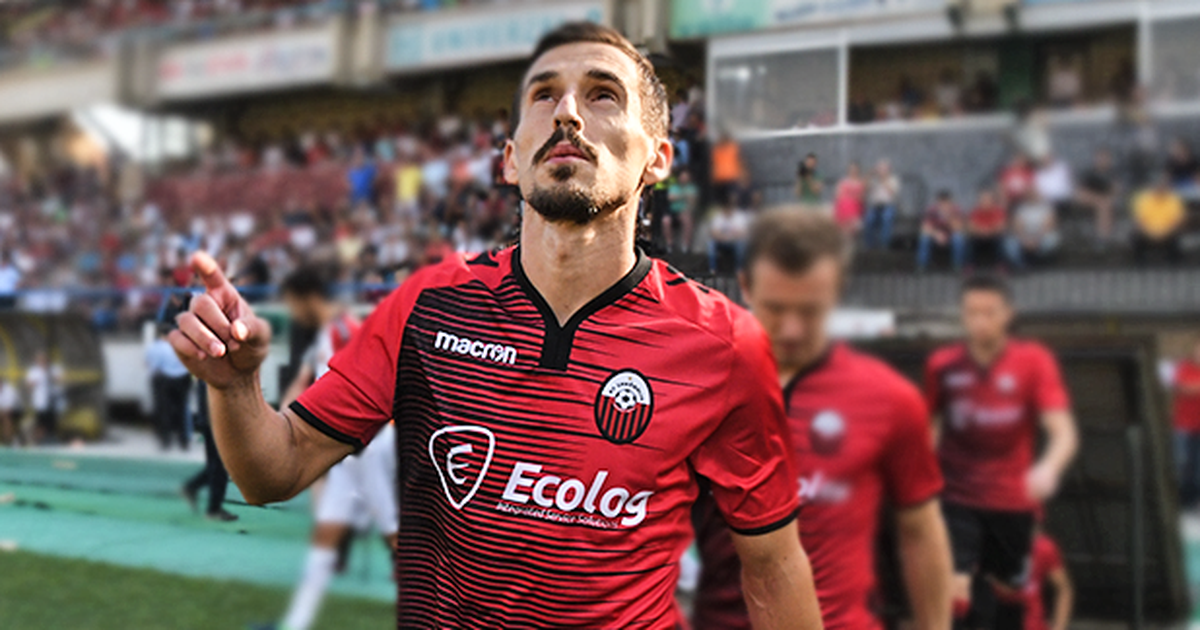 ZYRTARE  Një  jetë  me ngjyrat kuqezi  Shkëndija mesazh  Zizu  së pas vendimit të tij për tërheqjen nga futbolli
