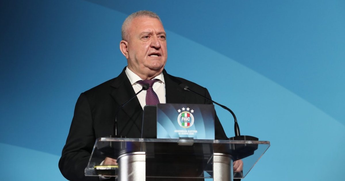Presidenti Duka merr pjesë në Asamblenë Zgjedhore të Federatës Italiane të Futbollit  uron presidentin e ri Giovanni Malago