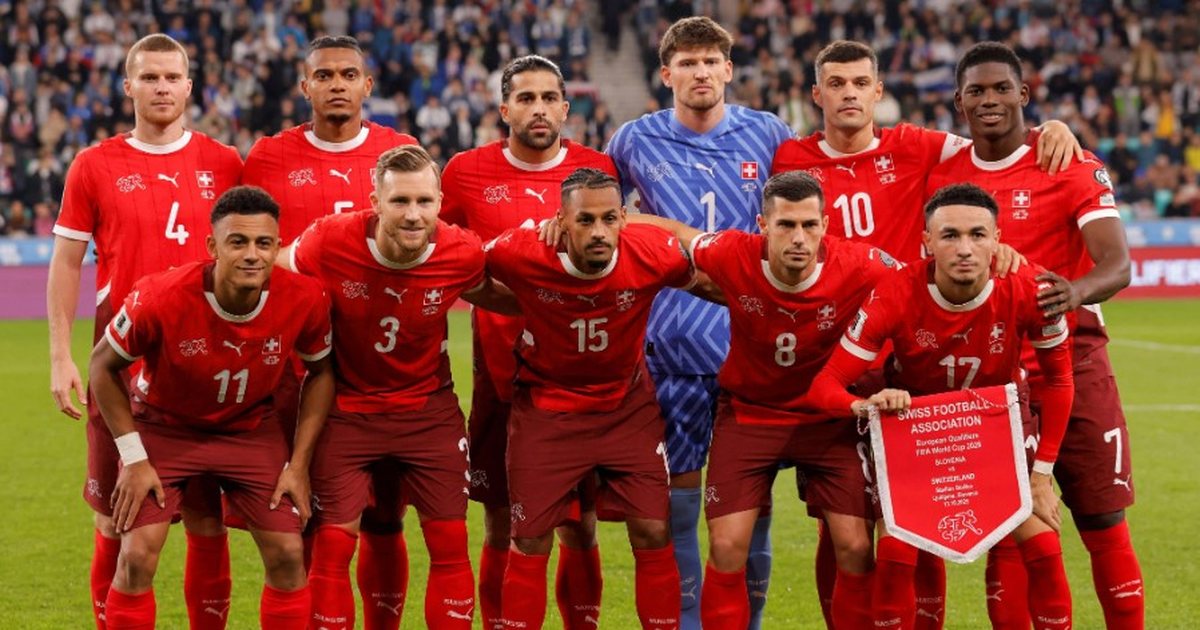 All in  për vendin e parë në Grupin B  Zvicra e Xhakës përballë Kanadasë vendase  FORMACIONET ZYRTARE 