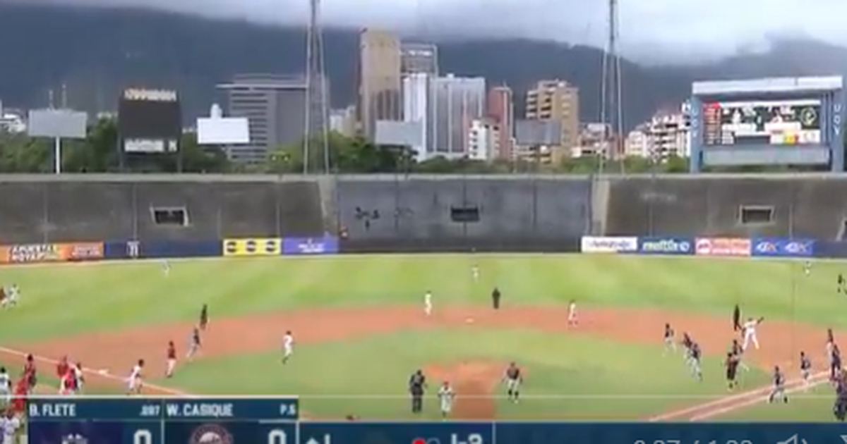 VIDEO  Tërmeti i frikshëm në Venezuelë ndërpret ndeshjen e bejsbollit  të pranishmit vrapojnë mes kaosit drejt mesit të fushës