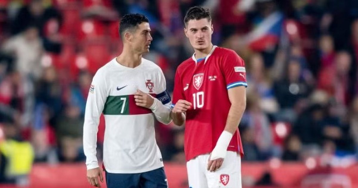 ZYRTARE  11 vite më i ri se Cristiano Ronaldo  sulmuesi i jep fund me kombëtaren  Duhen ndryshime