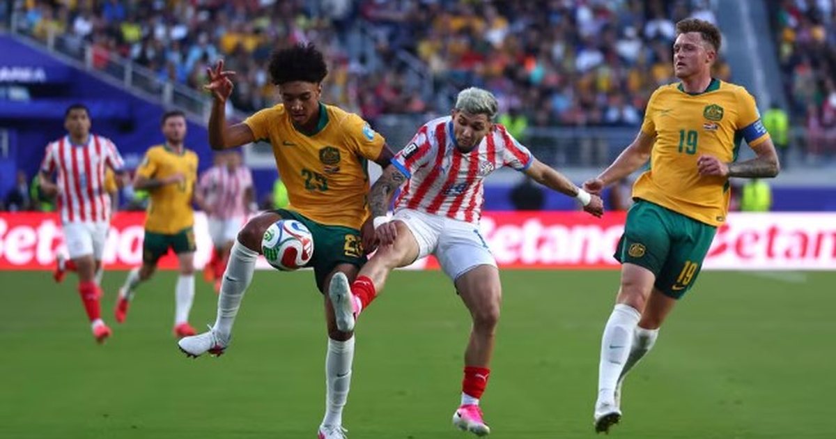 VIDEO  Australisë i mjaftoi 1 pikë për raundin tjetër  Paraguai  sy e veshë  nga rivalët