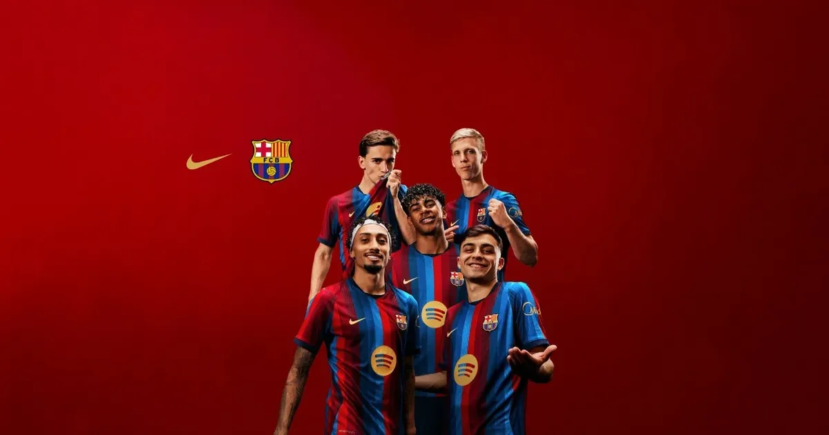 Me sloganin  Lindur për të fituar së bashku   Barcelona zbulon fanelën e re për sezonin e ri