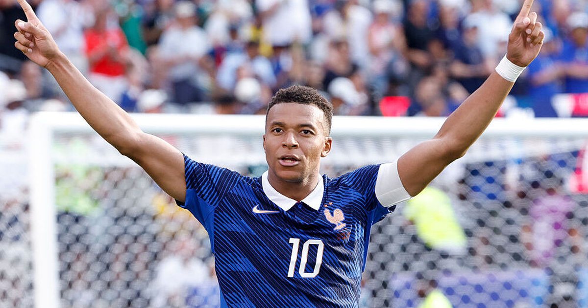 VIDEO  Kylian Mbappe mjafton për Francën   Gjelat  shfryjnë  inatin  ndaj Paraguait dhe prekin çerekfinalen