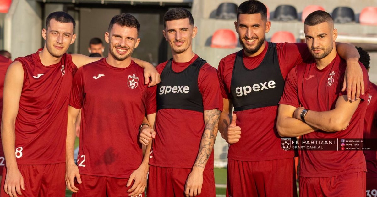 Nga i rikthyeri Rrok Toma  te Albers Keko e Sidibe  Tajneri Florin Bratu me  arsenal të rëndë  në stërvitje para  testit  të parë