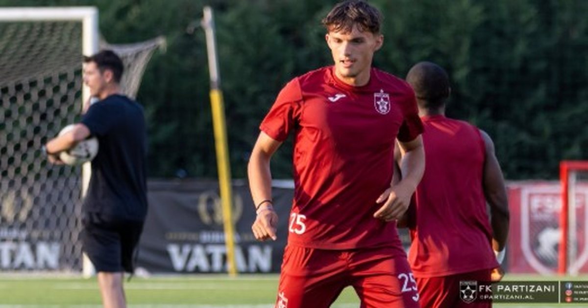 U rikthye në stërvitje me Partizanin pas përvojës me rivalët  sulmuesi 22 vjeçar kërkon të  ndezë motorët  në sytë e trajnerit Florin Bratu
