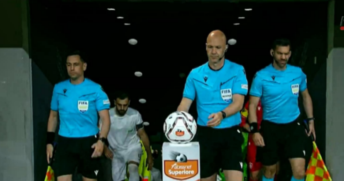E BUJSHME  Ka gjykuar në finalen e madhe të Superiores  Anthony Taylor TËRHIQET nga arbitrimi pas 20 vitesh karrierë