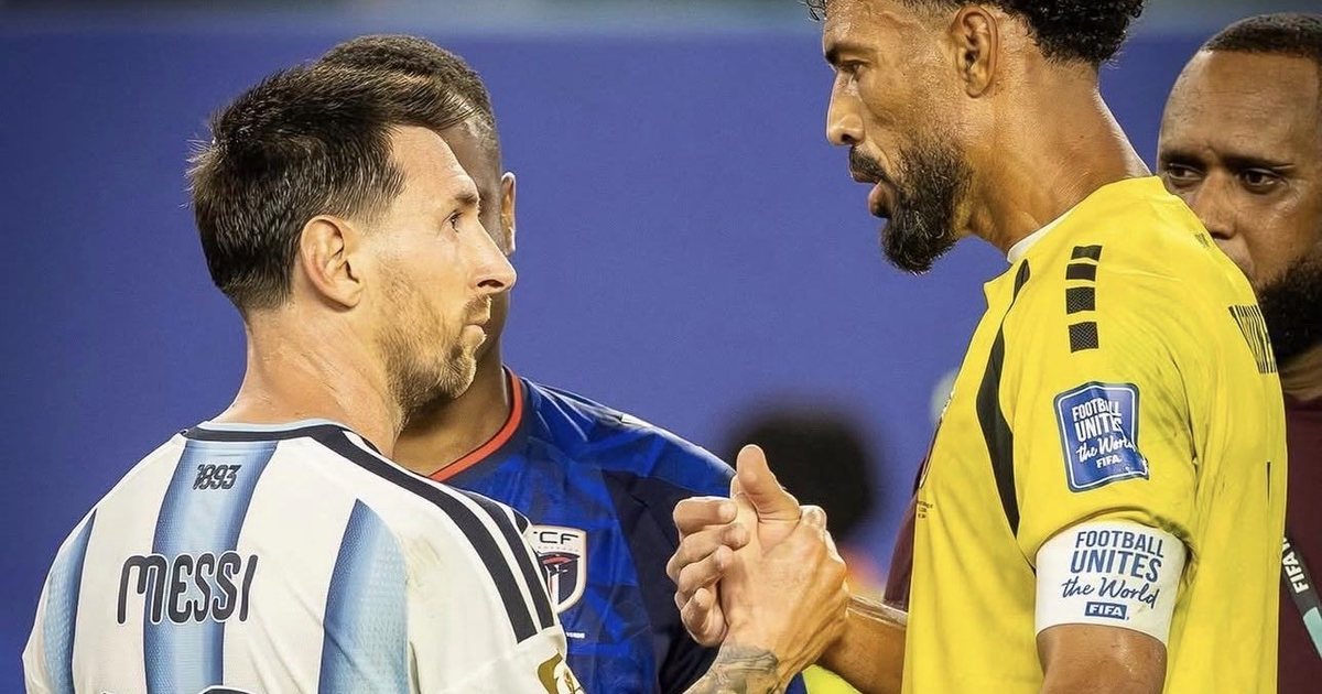 Sulmi udhëhiqet nga Leo Messi  FIFA lë jashtë portierin kampion që pësoi vetëm 1 gol  FORMACIONI MË I MIRË I BOTËRORIT 