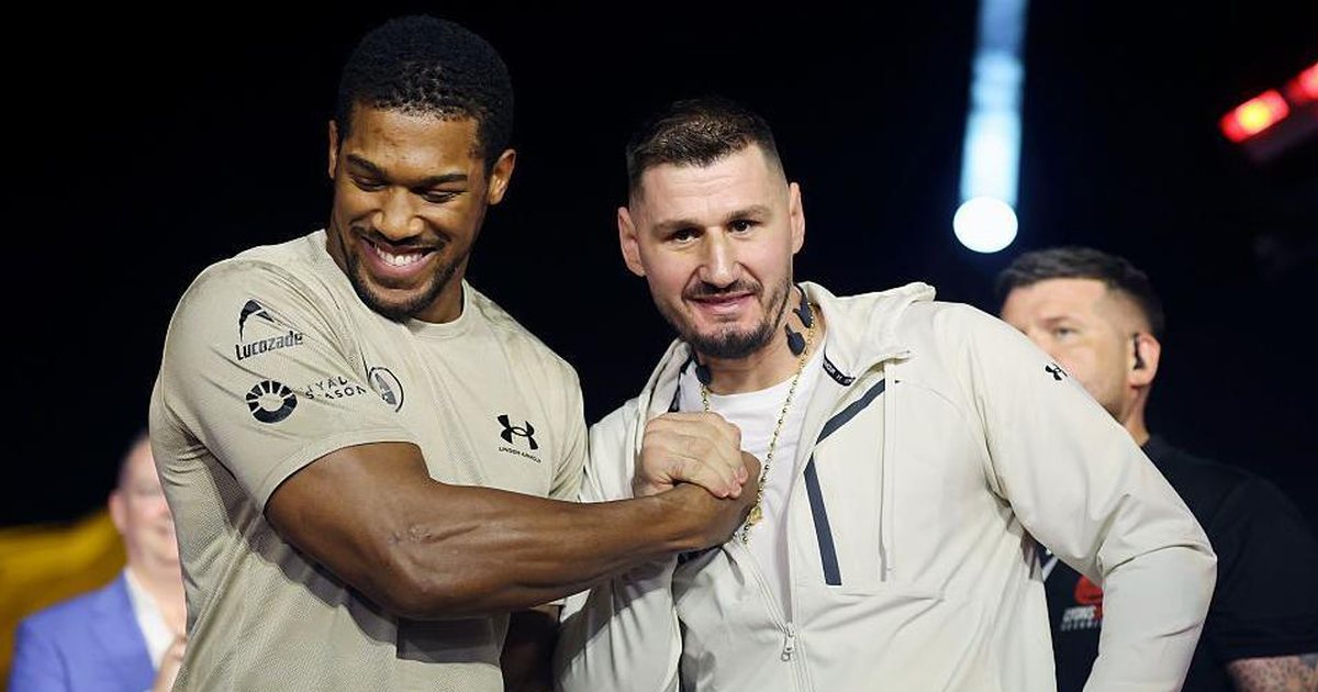 Momenti historik  Kristian Prenga zbret SONTE në ring përballë ikonës Anthony Joshua  boksieri shqiptar  all in  për mrekullinë