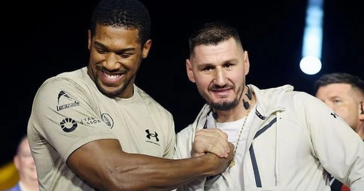 Anthony Joshua gjest  burrash  pas fitores me Krist Prengën  britaniku përshëndet familjarët e shqiptarit në mënyrën e veçantë  FOTO 