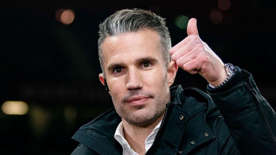 ZYRTARE/ Van Persie rikthehet në Eredivisie, merr drejtimin e skuadrës