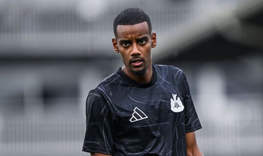 Alexander Isak me ekip të ri? Sulmuesi i Newcastle merr vëmendjen e