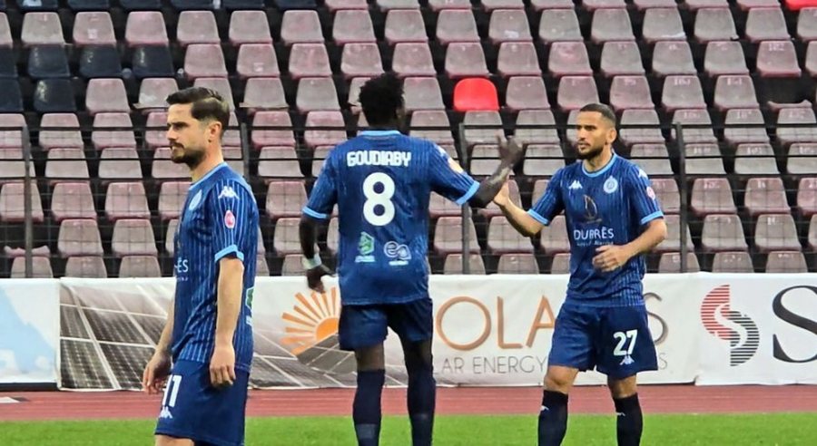 VIDEO/ Spektakël mes 5 golave në “Elbasan Arena”, Dinamo