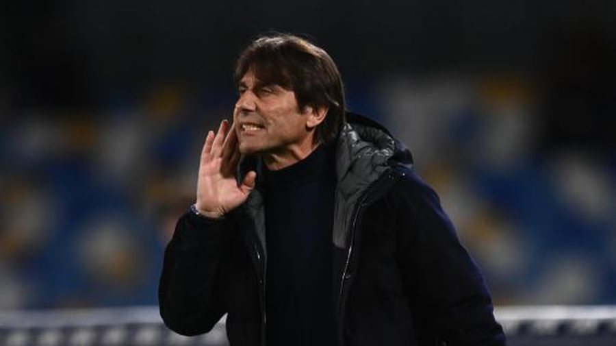 Napoli udhëton në Lecce, Conte “GODET” Interin: Nuk ka
