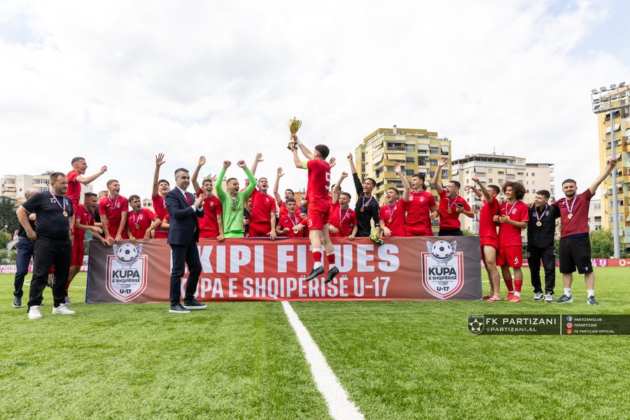 Futën në “xhep” Kupën e Shqipërisë,