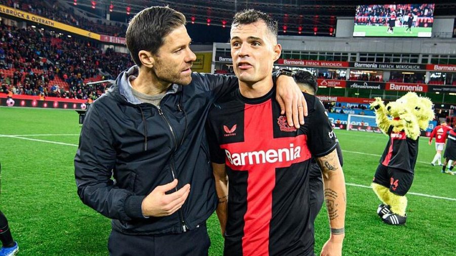 Xhaka mesazh Xabi Alonsos: Nuk është e lehtë të thuash