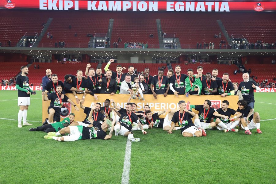FOTO/ Mëngjes kampionash në Rrogozhinë, Egnatia në