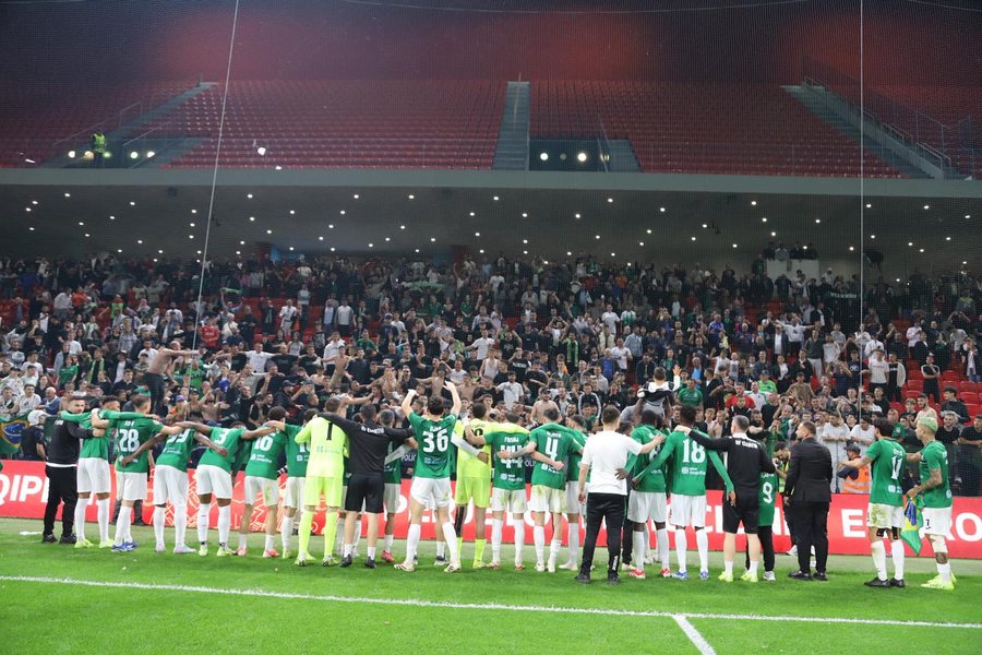 FOTO/ Mëngjes kampionash në Rrogozhinë, Egnatia në