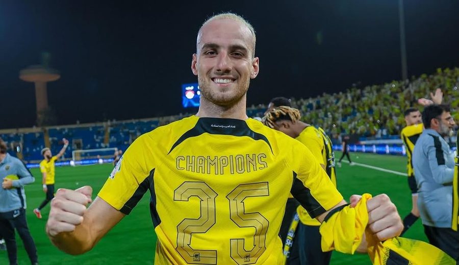 Fitoi trofeun e parë në karrierë, Mario Mitaj reagon në