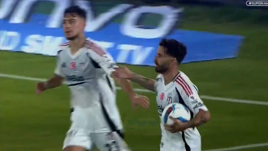 VIDEO/ Ernest Muçi rikthehet protagonist në Turqi, asiston për