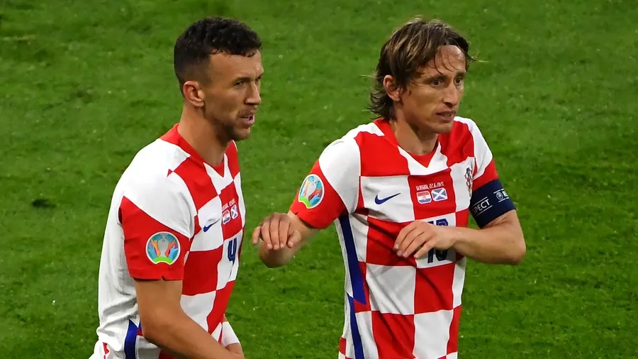 Kroacia kërkon kualifikimin në Botërorin 2026, Dalic merr dy