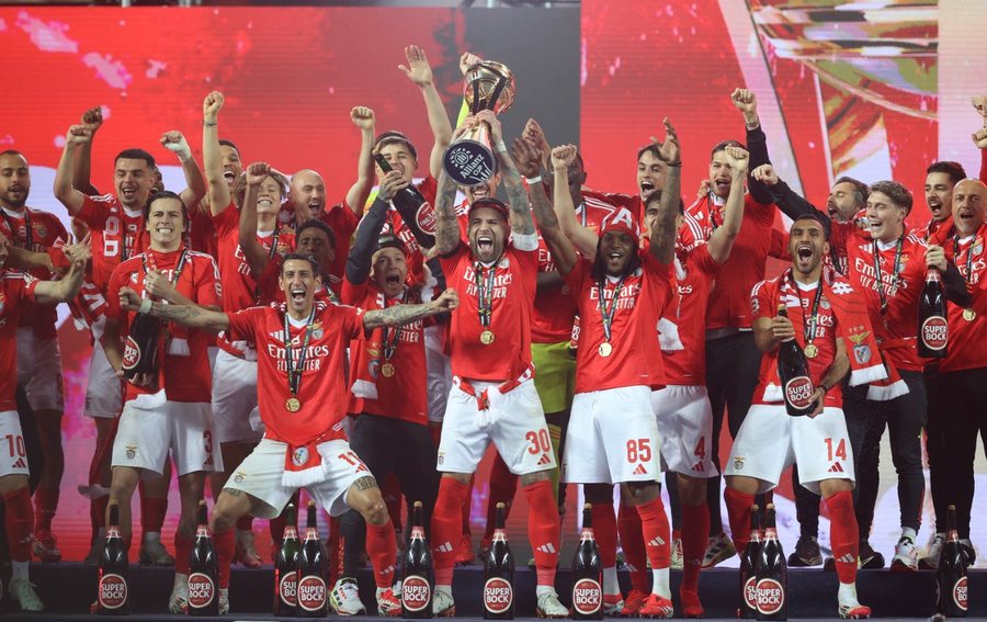 Fituesi i Kupës së Botës konfirmon lamtumirën nga Benfica,