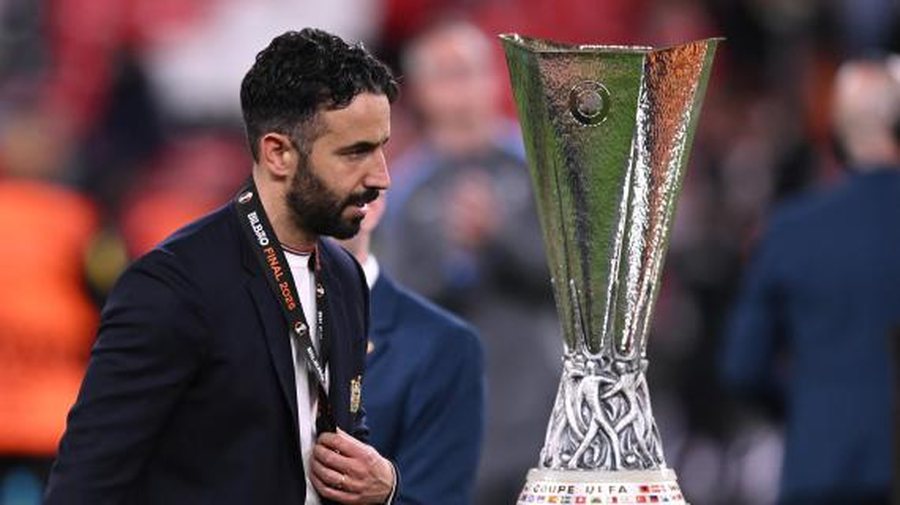 Amorim pranon se do të jetë trajneri i Manchesterit edhe për