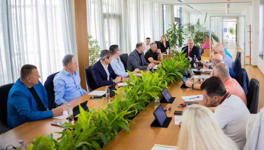 Komiteti Ekzekutiv i FSHF zhvillon mbledhjen e radhës, organizimi i