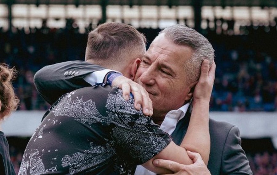 FOTO/ U “pensionua” nga futbolli, Taulant Xhaka i dërgon