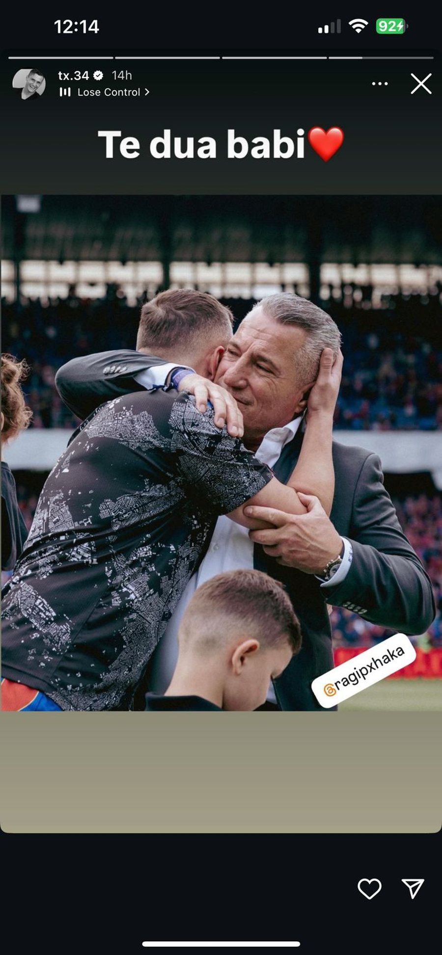 FOTO/ U “pensionua” nga futbolli, Taulant Xhaka i dërgon