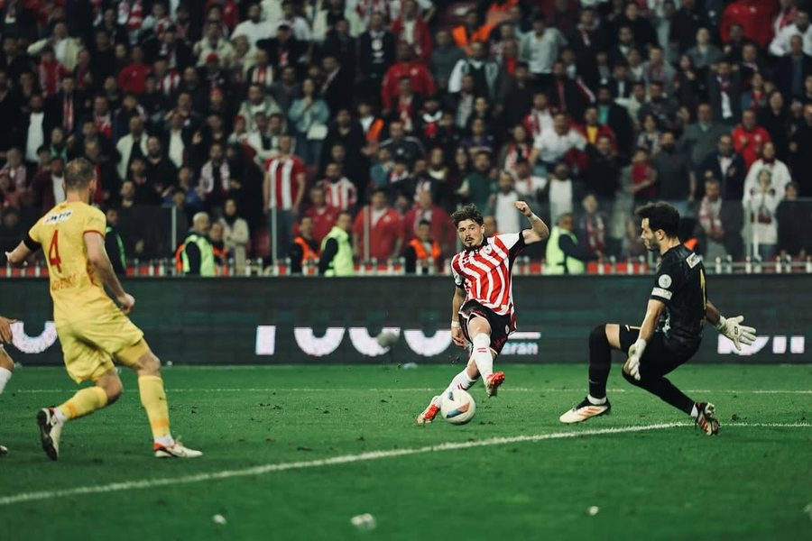 Shënoi golin vendimtar të sezonit për Samsunspor, Arbnor Muja pas
