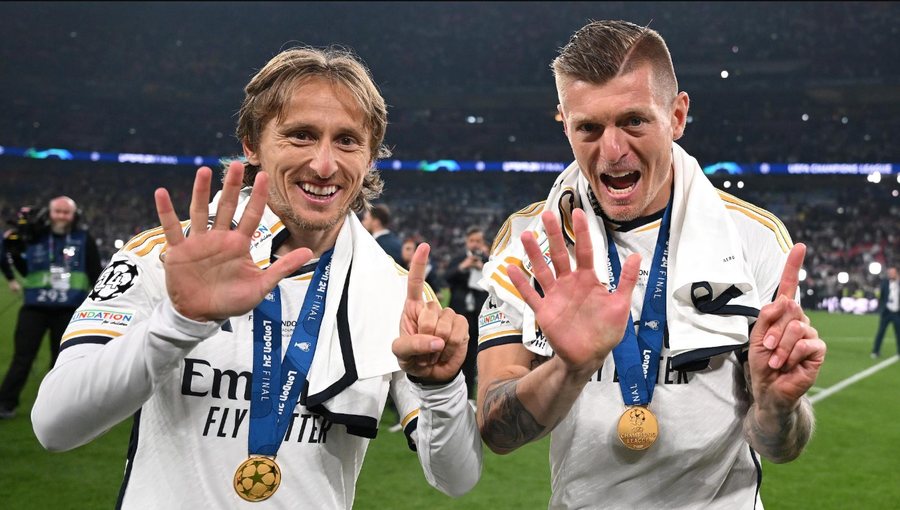 Reijnders i Manchester Cityt, Igli Tare vepron nga krahu tjetër duke