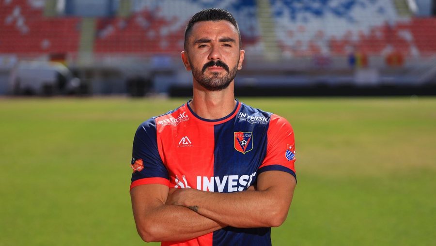 ZYRTARE/ Vllaznia “godet” në merkato, prezanton ish-kampionin e