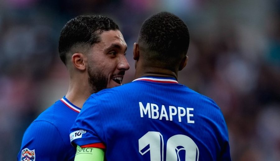 E KRYER/ Manchester City “blindon” repartin ofensiv, ylli francez