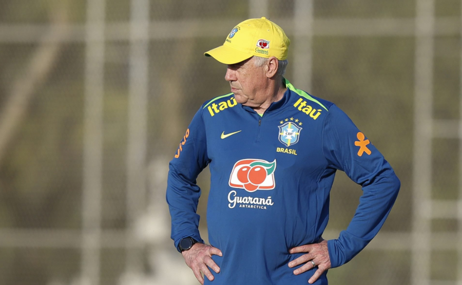 Carlo Ancelotti konfirmon prezencën e yllit të Barcelonës ndaj