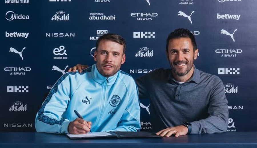 ZYRTARE/ Nga Chelsea tek Manchester City, portieri firmos kontratë