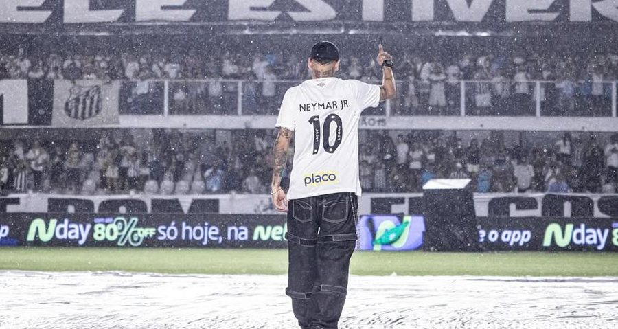 Do të largohet nga Santos? Neymar “thyen heshtjen”: Më