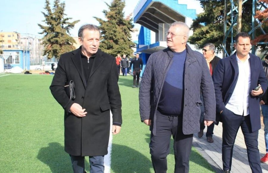 Hasanbelliu 26 vite në “timonin” e Teutës, reagon Armand