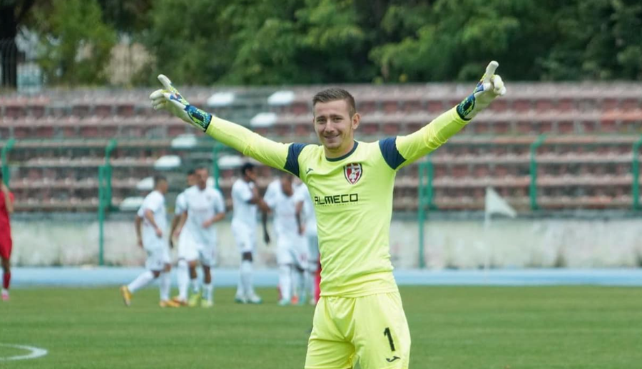 ZYRTARE/ Ish-portieri i Skënderbeut transferohet në Superligë,