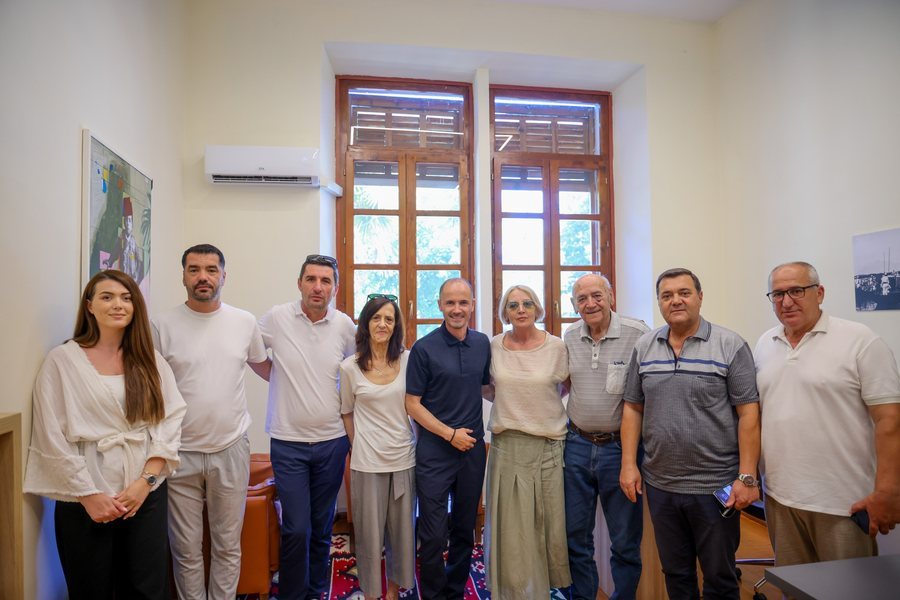 Kulmi i përplasjes me Vllazninë, Benet Beci premton Muze për