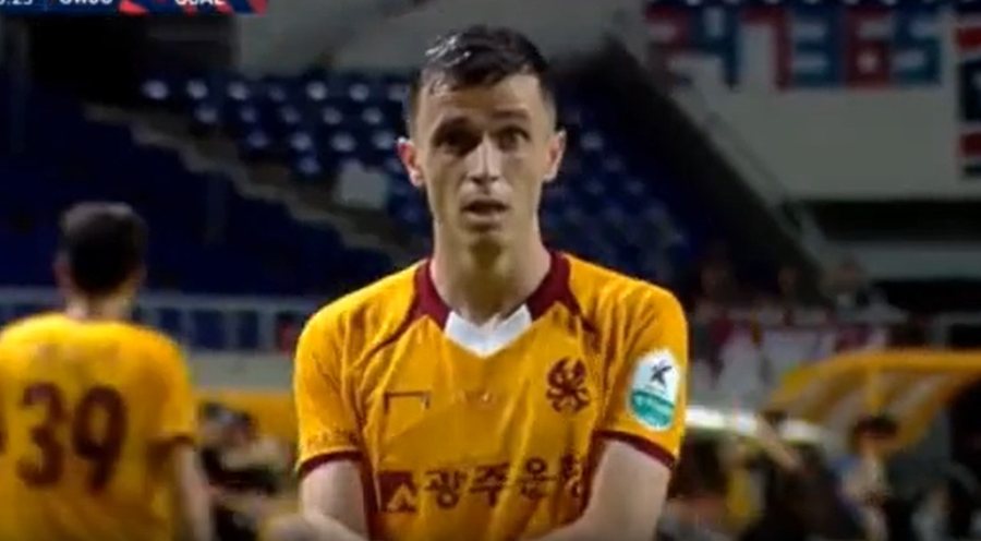 VIDEO/ Aksion model nga koreanët, Jasir Asani shënon golin e