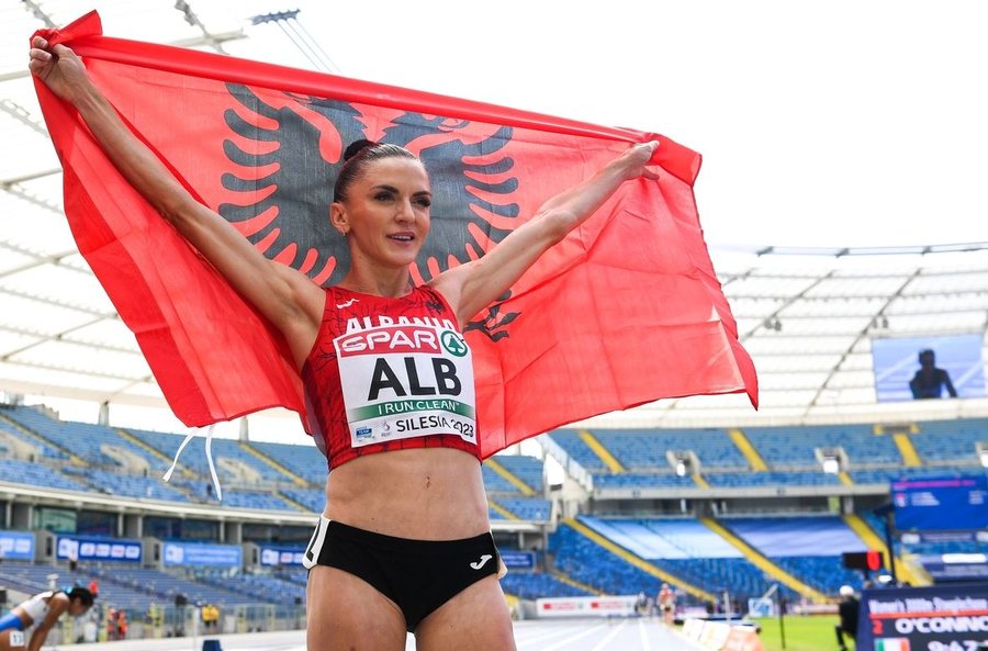 Luiza Gega SHPËRTHEN ndaj presidentit Smajlaj: Është skandaloze,