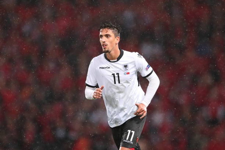 6 ndeshje dhe 1 gol me Kombëtaren shqiptare, mesfushori