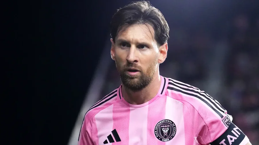 Messi në qendër të diskutimeve për të ardhmen, reagon