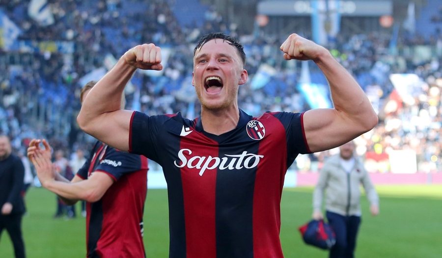 E KRYER/ Rrritet ndjeshëm konkurrenca e Rrahmanit, Napoli firmos me